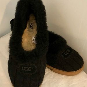 Ugg slippers shoes size 9 10 new black